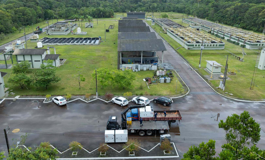 Sanepar reforça litoral com a chegada de 31 geradores elétricos para o verão
