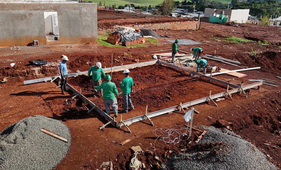Estado começa a construir novas casas para as famílias mais afetadas pelo tornado em Rio Bonito do Iguaçu