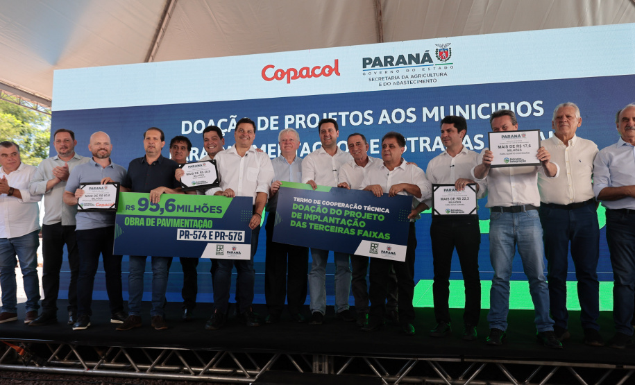 Governo libera mais de R$ 60 milhões para pavimentação de estradas rurais no Oeste do Paraná