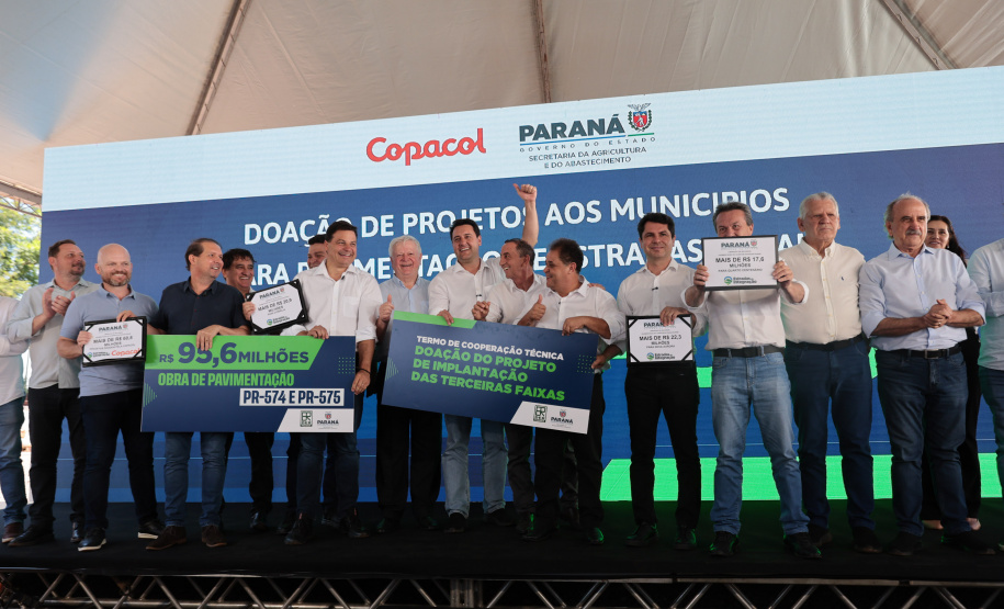 Governo libera mais de R$ 60 milhões para pavimentação de estradas rurais no Oeste do Paraná
