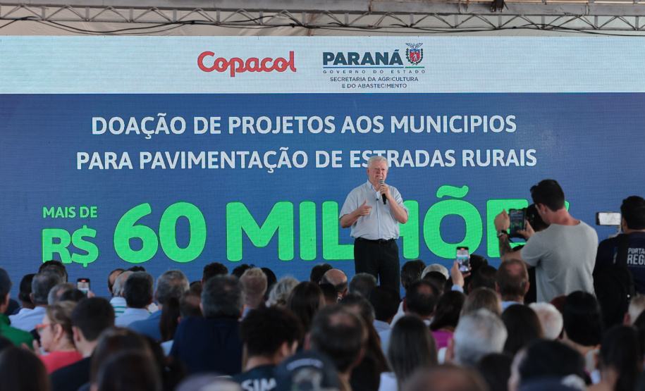 Governo libera mais de R$ 60 milhões para pavimentação de estradas rurais no Oeste do Paraná