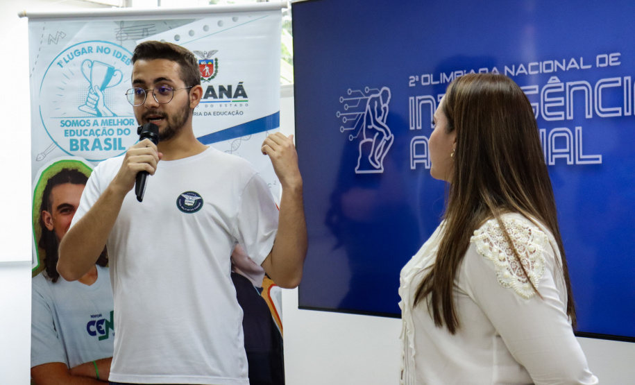 Alunos do Paraná recebem premiação da Olimpíada Nacional de Inteligência Artificial