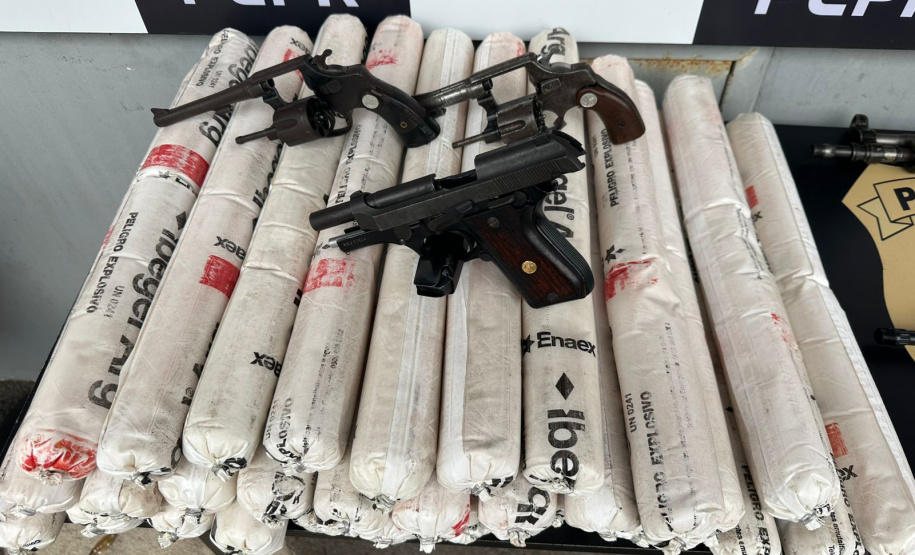 PCPR apreende cerca de 30 quilos de explosivos e armamentos em Piraquara