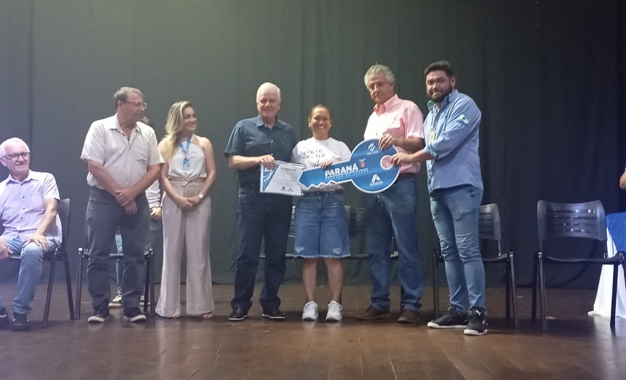 COHAPAR - Entrega Resid. Nelson de Vidis em Alvorada do Sul