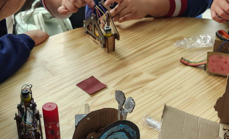 Projeto nacional estimula cultura maker e comprova desenvoltura dos estudantes do Paraná em Robótica