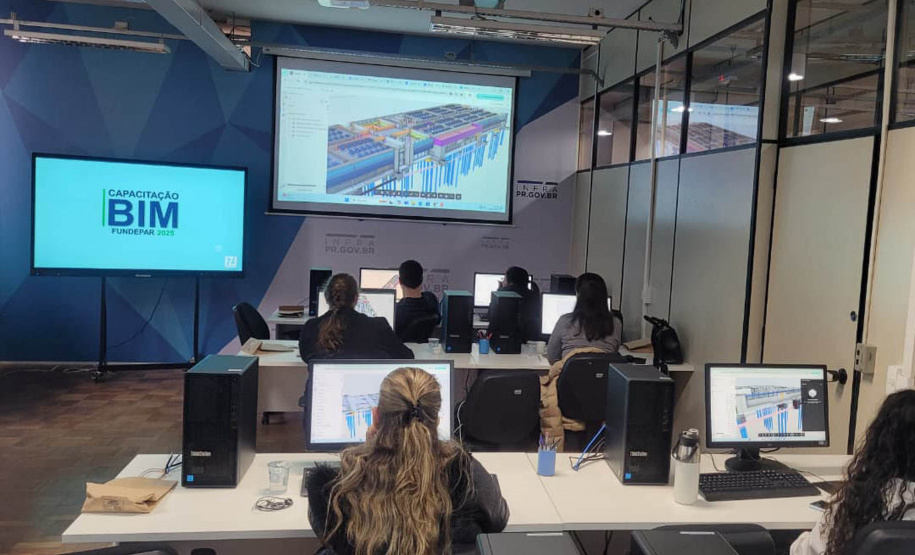 Paraná fortalece ações para educadores, com valorização e oportunidade de crescimento