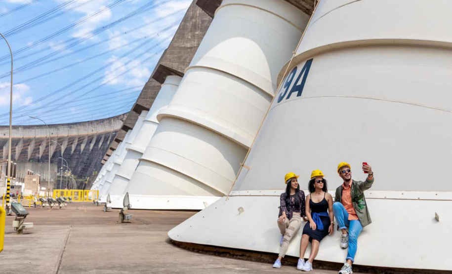 Mais de 5,8 milhões de turistas visitaram Foz do Iguaçu em 2025