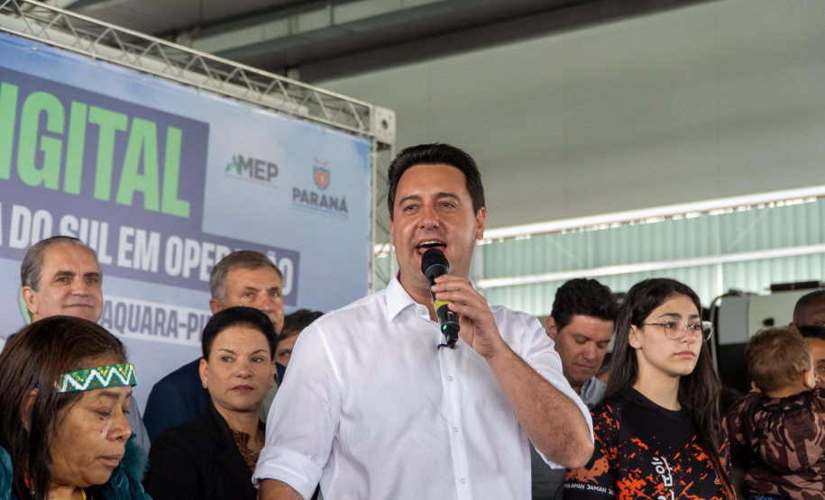 População se surpreende com tecnologia e aprova primeira viagem do Bonde Urbano Digital