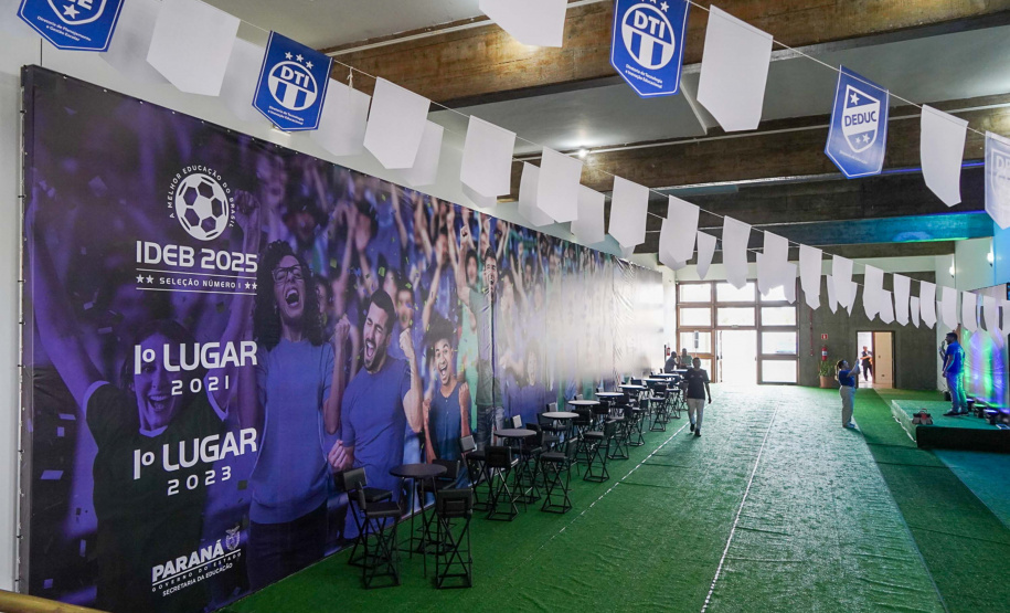 Educação apresenta resultados do segundo semestre e encerra 2025 com expansão de programas, valorização docente e modernização das escolas