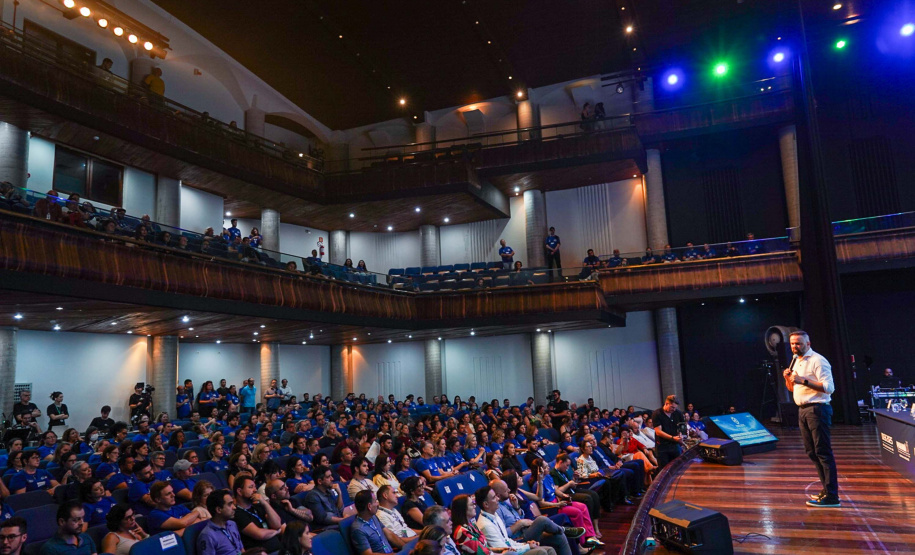 Educação apresenta resultados do segundo semestre e encerra 2025 com expansão de programas, valorização docente e modernização das escolas