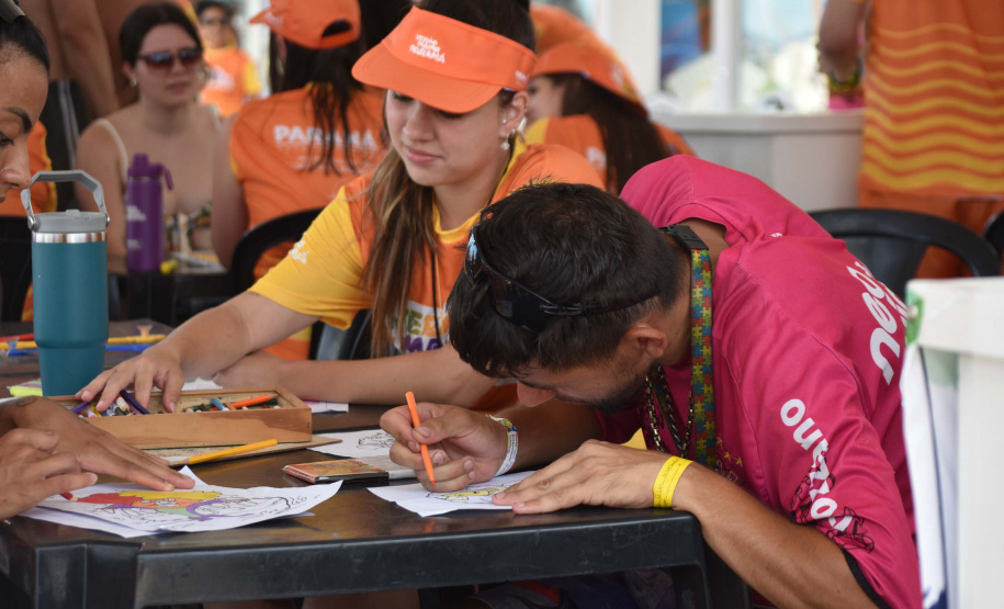 Universidades ampliam presença no Verão Maior Paraná com ações educativas no Litoral