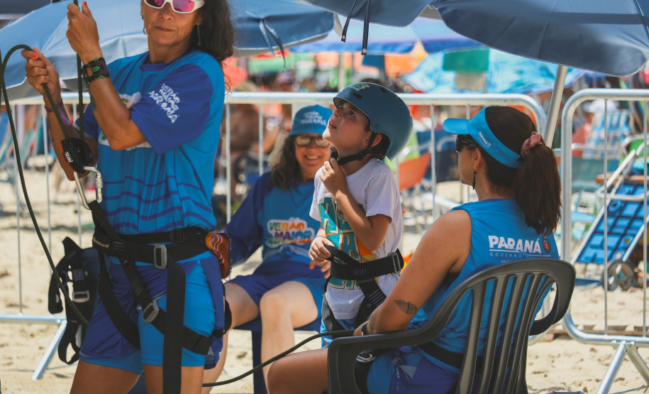 Postos fixos do Verão Maior Paraná registram mais de 120 mil atendimentos nos dois primeiros dias