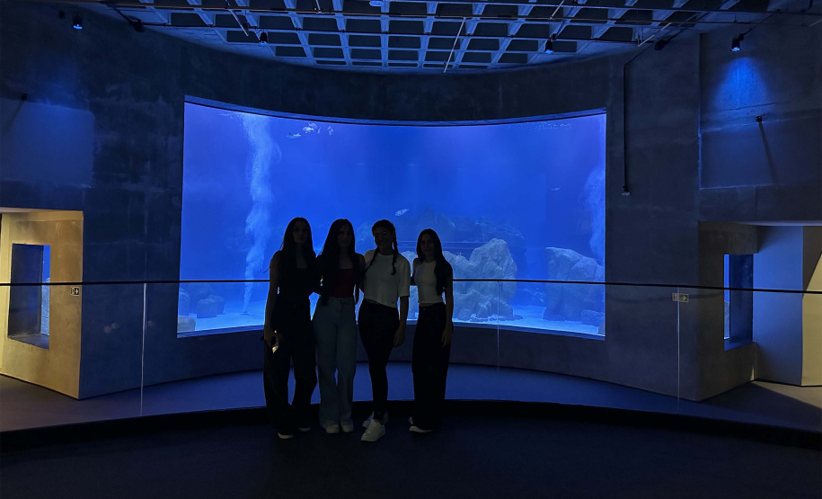 Alunos de Rio Bonito do Iguaçu encerram ano letivo com viagem especial a Foz do Iguaçu