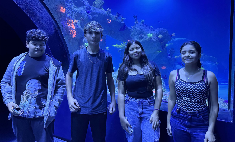 Alunos de Rio Bonito do Iguaçu encerram ano letivo com viagem especial a Foz do Iguaçu