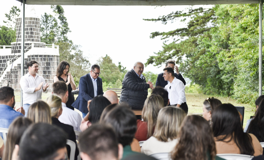 Governo do Estado firma dois convênios para ampliar áreas de preservação e fortalecer o turismo sustentável na Lapa