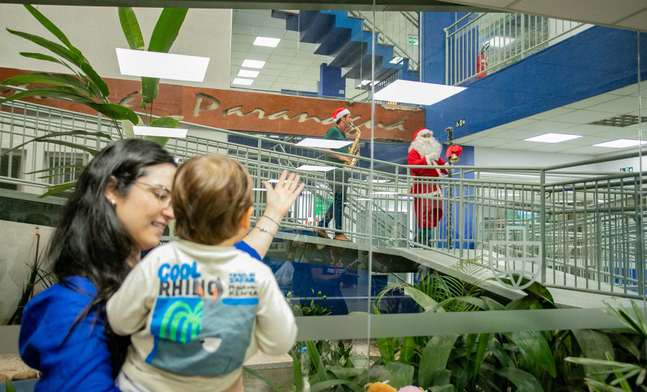 Natal Solidário: Papai Noel recebe crianças até quinta-feira no Palácio Taguaré