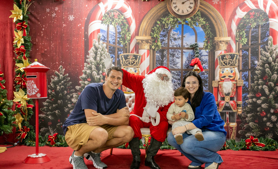 Natal Solidário: Papai Noel recebe crianças até quinta-feira no Palácio Taguaré
