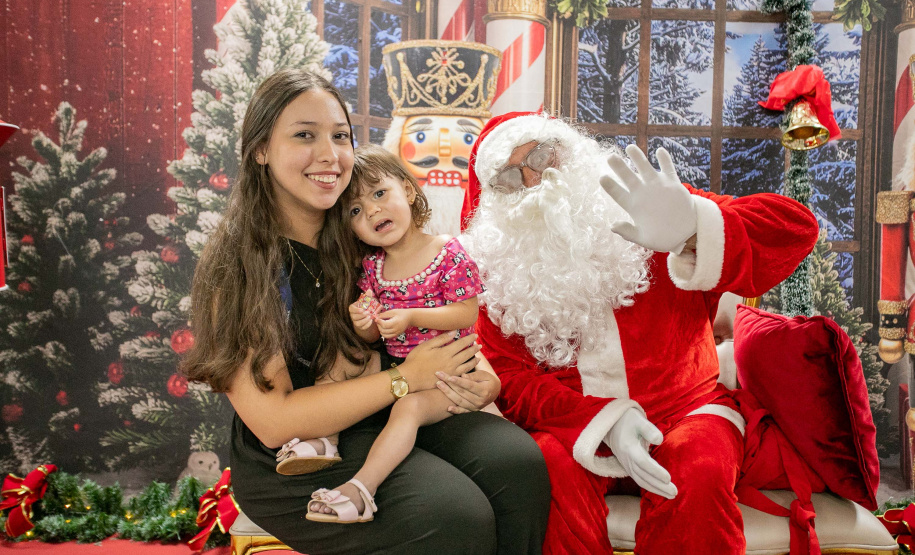 Natal Solidário: Papai Noel recebe crianças até quinta-feira no Palácio Taguaré