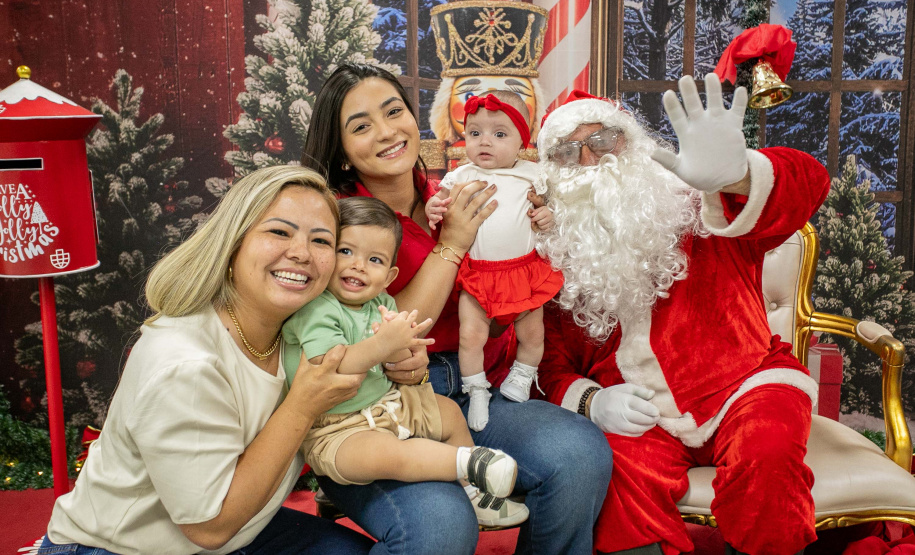 Natal Solidário: Papai Noel recebe crianças até quinta-feira no Palácio Taguaré