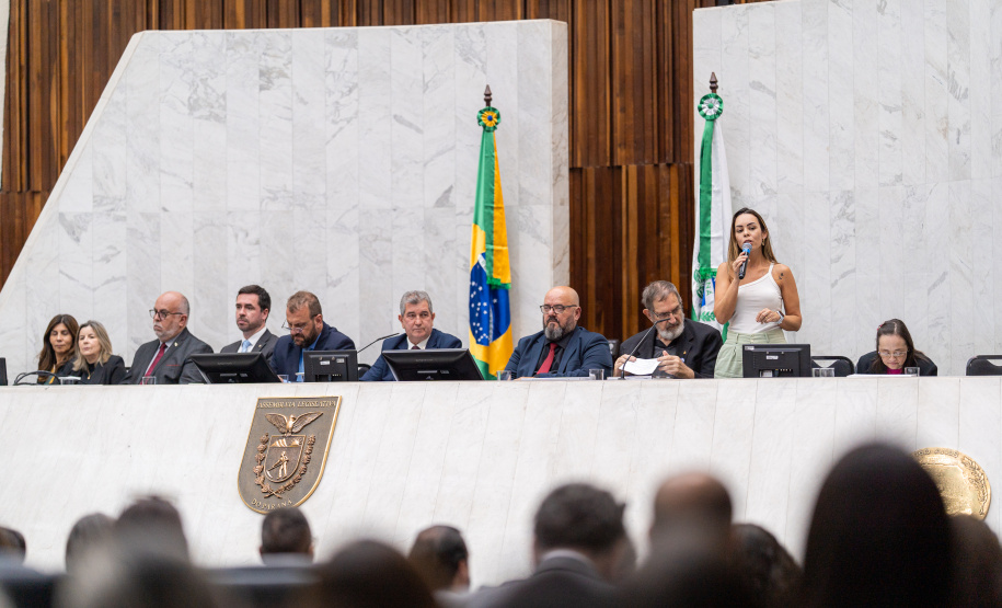 Em Sessão Solene na Alep, Seed-PR celebra avanço em investimentos para as APAEs e Coirmas