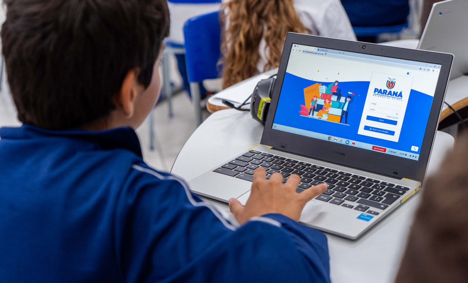 Escolas mais conectadas: investimentos da Educação em tecnologia superam R$ 220 milhões em 2025