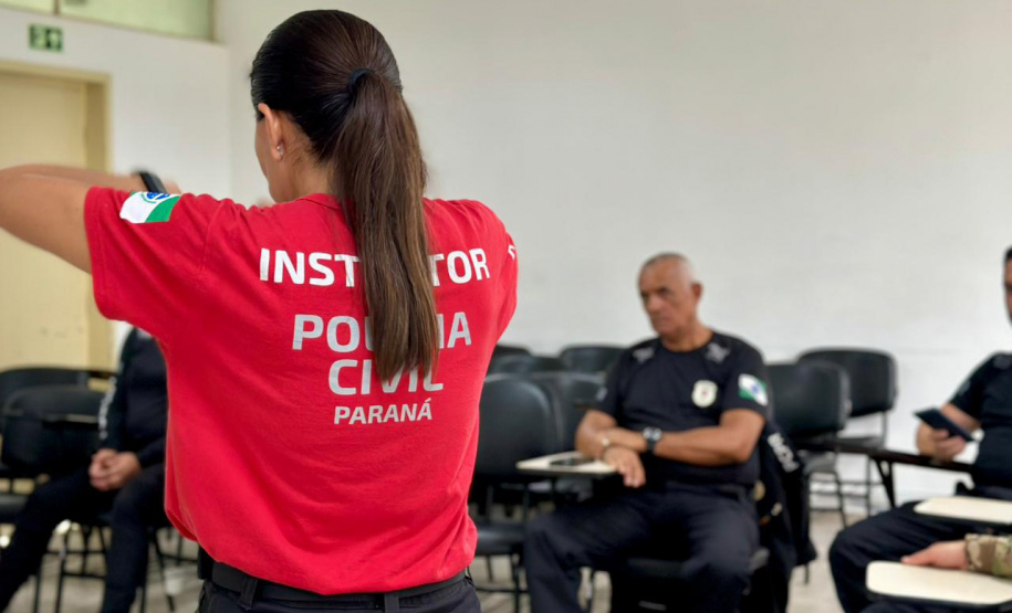 PCPR prepara servidores para uso de armas não letais durante o Verão Maior Paraná