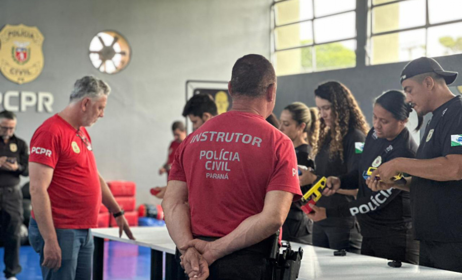 PCPR prepara servidores para uso de armas não letais durante o Verão Maior Paraná