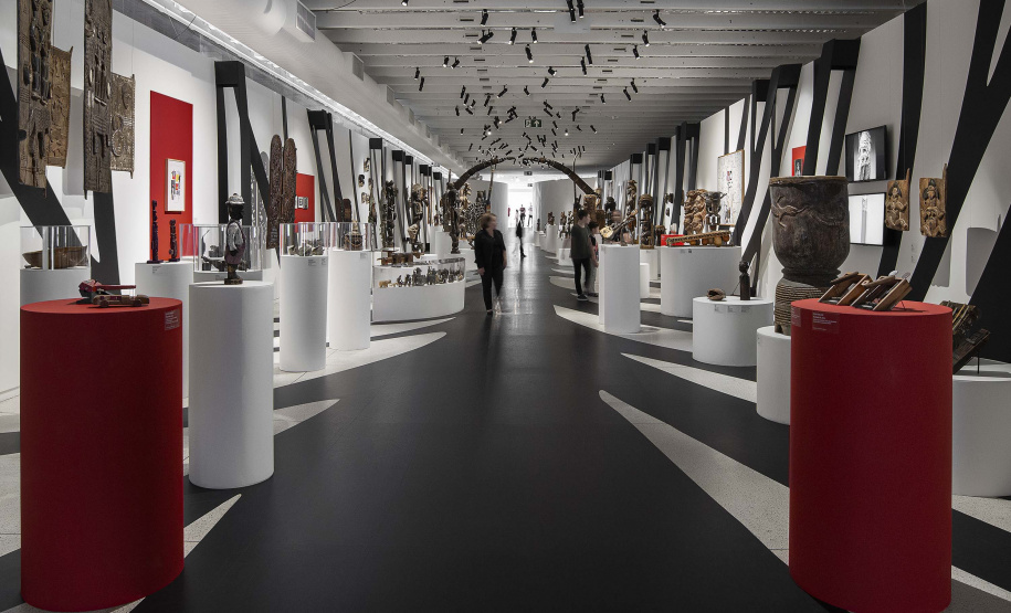 Exposição africana do MON ganha novo diálogo com o contemporâneo