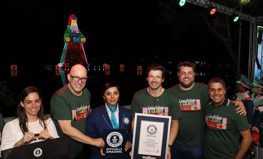 Maior Papai Noel do mundo fica no Paraná