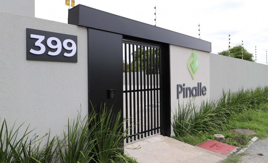 Com aporte do Casa Fácil Paraná, 51 novos apartamentos são entregues para famílias de Pinhais