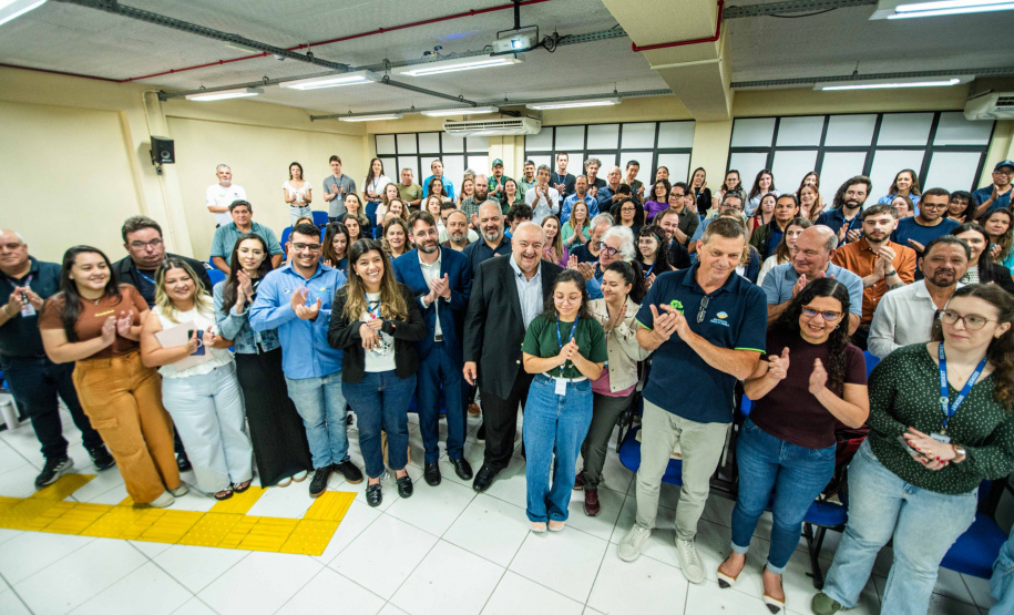 Instituto Água e Terra entregou nesta quinta-feira (11) 10 Planos de Manejo para as Unidades de Conservação (UCs). Nesta sexta-feira (12) será feito o repasse de 19 caminhonetes Ford Ranger.