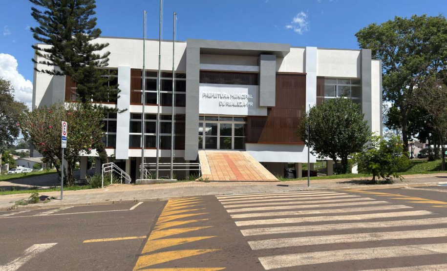 Governo Estadual investe mais de R$ 200 milhões em obras e equipamentos para Paços Municipais