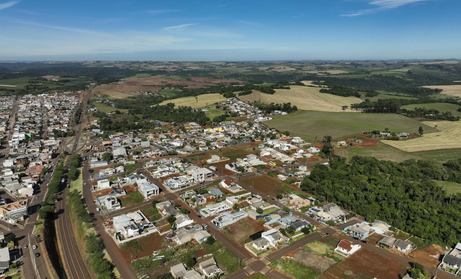 SESA - Passagem de tornado em Rio Bonito do Iguaçu completa um mês: Resposta rápida nas ações da Saúde foram fundamentais
