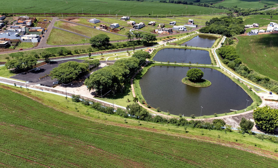 Governo do Estado, por meio do Instituto Água e Terra, entregou 22 novos parques urbanos em 2025.