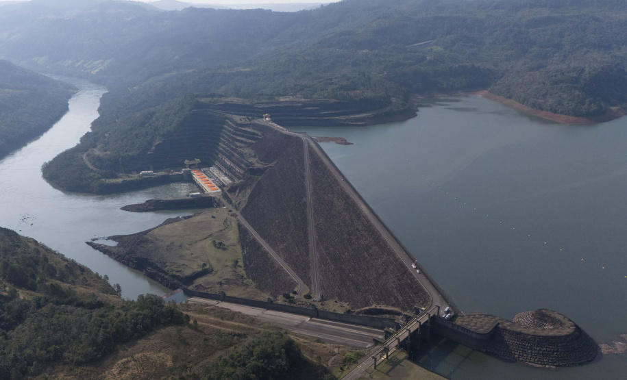 Usina Foz do Areia completa 45 anos com projeto de ampliação que pode colocá-la entre as dez maiores do Brasil