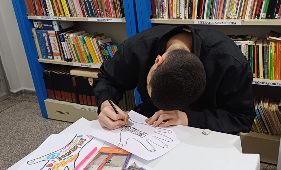 SEJU - Clube de leitura da socioeducação ganha prêmio nacional em Direitos Humanos