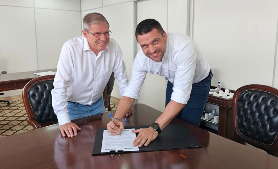 Parceria entre Lottopar e Cohapar garante R$ 10 milhões para subsidiar o valor de entrada a 500 famílias