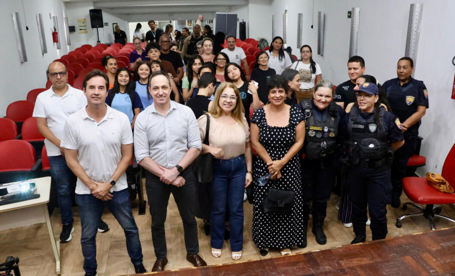 SESP - Missão Paraná IV inicia ações no Litoral com palestras sobre proteção às mulheres e prevenção ao uso de drogas