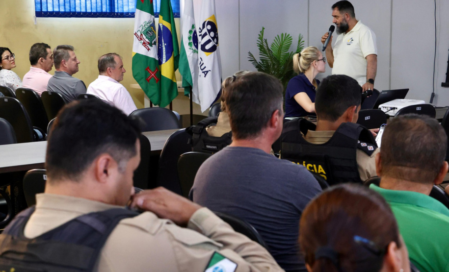 Reunião do CECONSEG em Paranaguá fortalece integração entre comunidade e forças de segurança