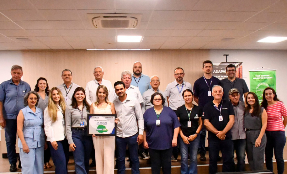 ADAPAR - Agroindústria de Umuarama e município de Mandaguari aderem ao Susaf-PR