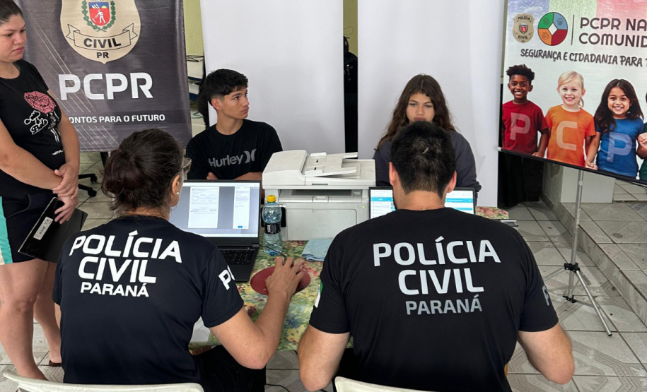 Secretaria de Segurança leva serviços à população da Ilha das Peças durante ação da Missão Paraná IV