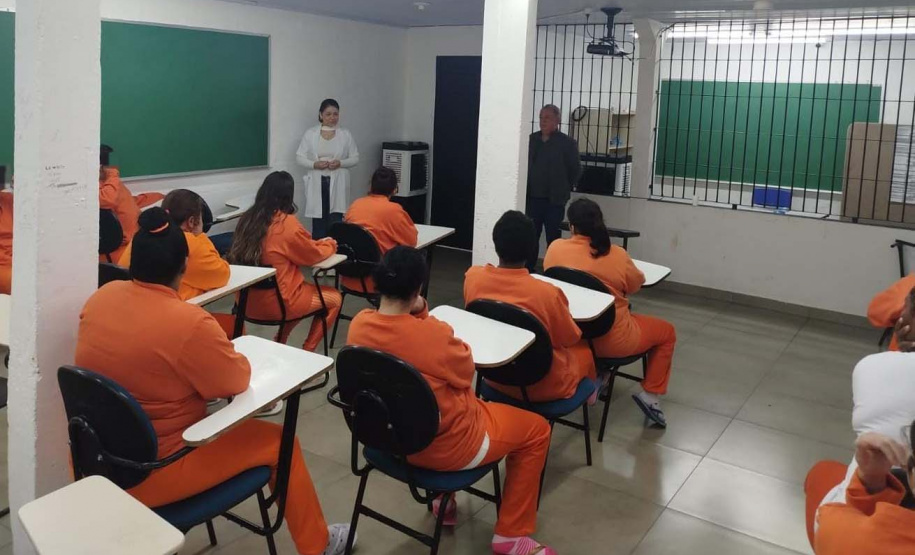 Educação abre seleção de professores para cursos do Programa Mulheres Mil em cinco municípios