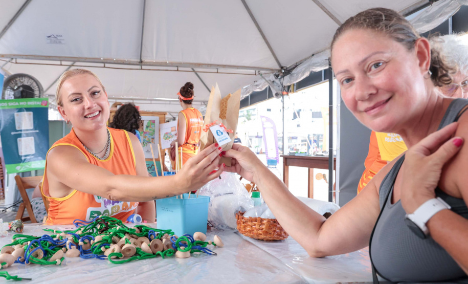 Verão Maior Paraná: oficina de pinturas corporais valoriza cultura indígena no litoral