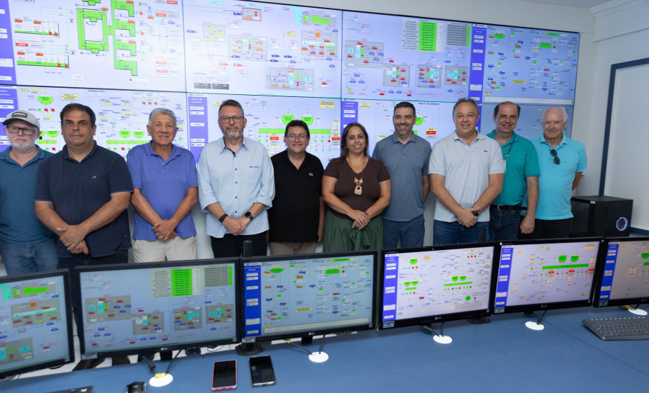 Sanepar reforça abastecimento com bags gigantes, 26 caminhões-pipa e troca de adutoras no Litoral