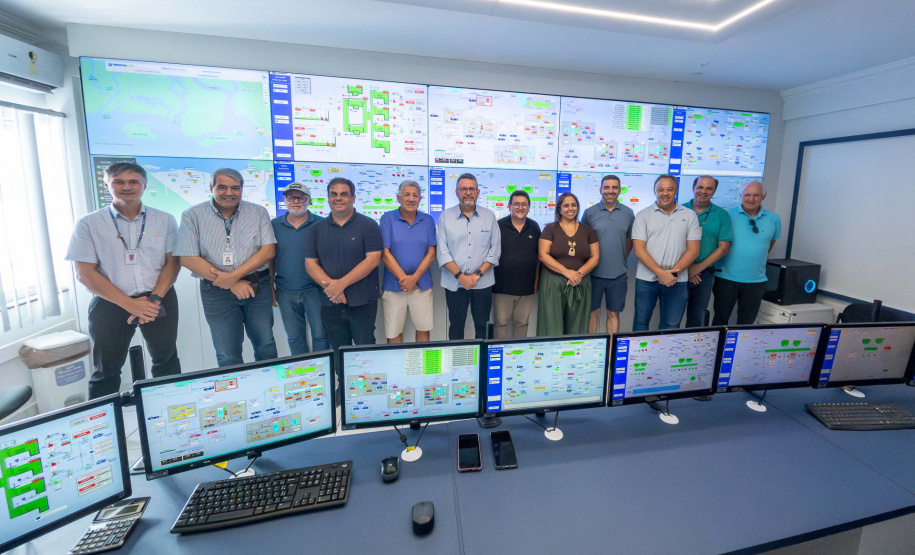 Sanepar reforça abastecimento com bags gigantes, 26 caminhões-pipa e troca de adutoras no Litoral