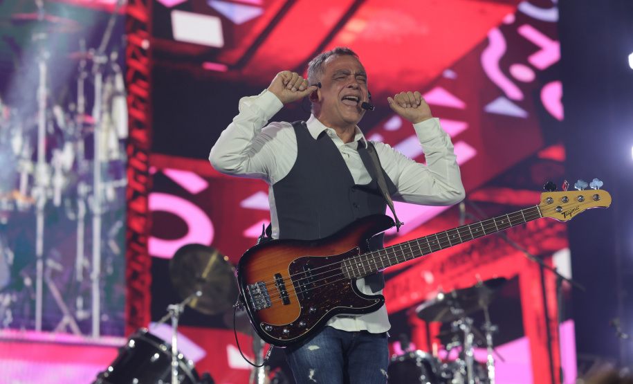 O grupo Roupa Nova durante a apresentacao do seu show dentro da programacao do Verao Maior Parana, em Matinhos - 15/02/2026 - Foto: Geraldo Bubniak/AEN