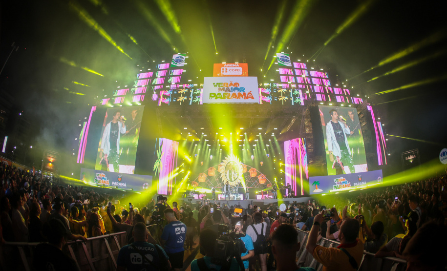 O grupo Roupa Nova durante a apresentacao do seu show dentro da programacao do Verao Maior Parana, em Matinhos - 15/02/2026 - Foto: Geraldo Bubniak/AEN