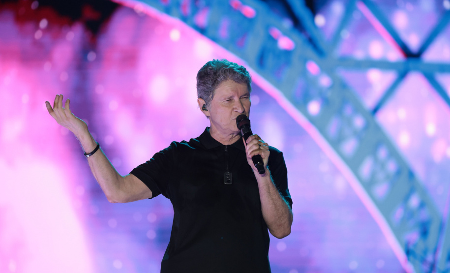 O grupo Roupa Nova durante a apresentacao do seu show dentro da programacao do Verao Maior Parana, em Matinhos - 15/02/2026 - Foto: Geraldo Bubniak/AEN