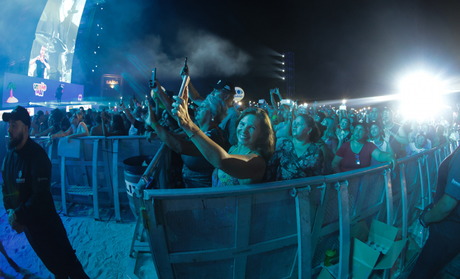 O grupo Roupa Nova durante a apresentacao do seu show dentro da programacao do Verao Maior Parana, em Matinhos - 15/02/2026 - Foto: Geraldo Bubniak/AEN