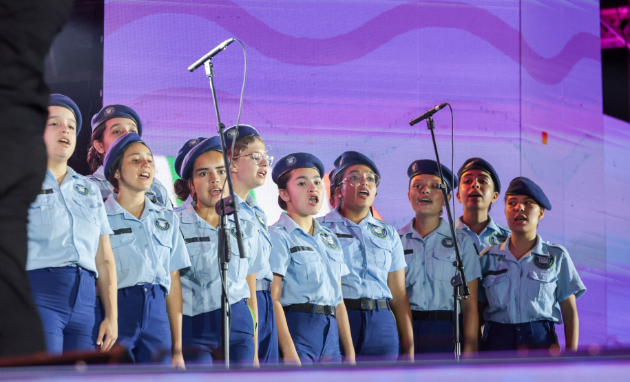 Coral do Colégio Cívico-Militar Professor Leandro Manuel da Costa